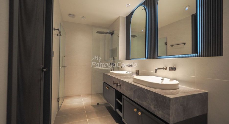 Casa en venta de 5 habitaciones en Bang Lamung, Chonburi