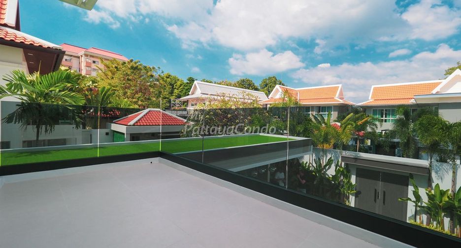 Casa en venta de 5 habitaciones en Bang Lamung, Chonburi