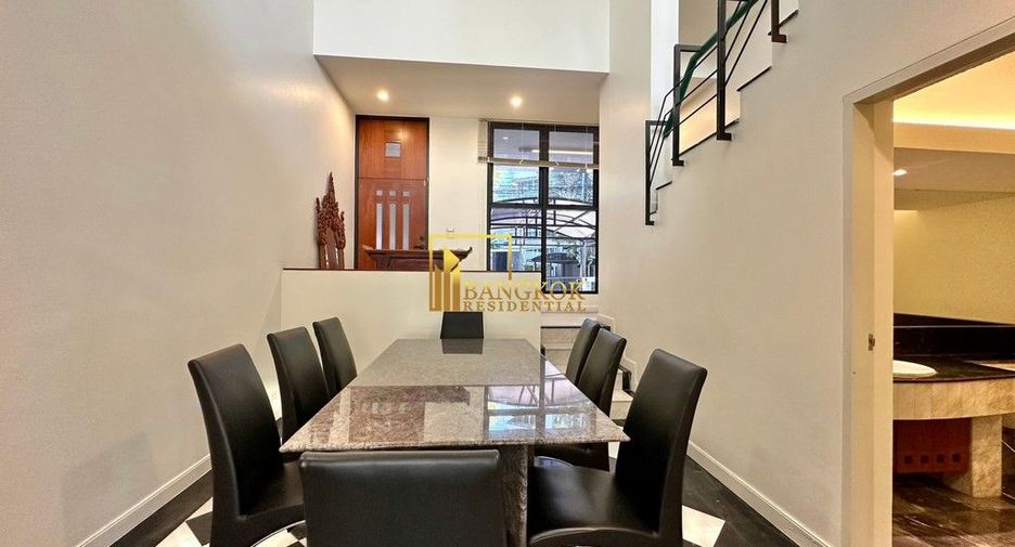 Reihenhaus zur Miete mit 3 Zimmer in Watthana, Bangkok