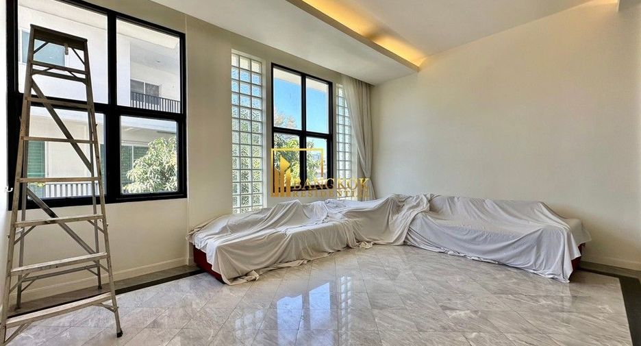 Reihenhaus zur Miete mit 3 Zimmer in Watthana, Bangkok