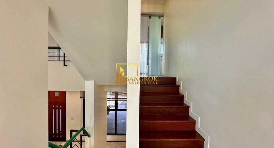 Reihenhaus zur Miete mit 3 Zimmer in Watthana, Bangkok