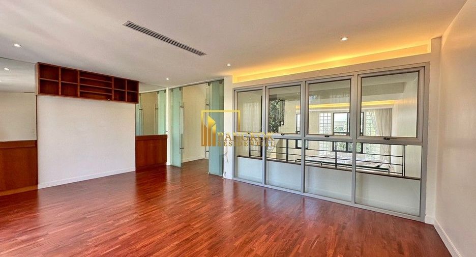 Reihenhaus zur Miete mit 3 Zimmer in Watthana, Bangkok