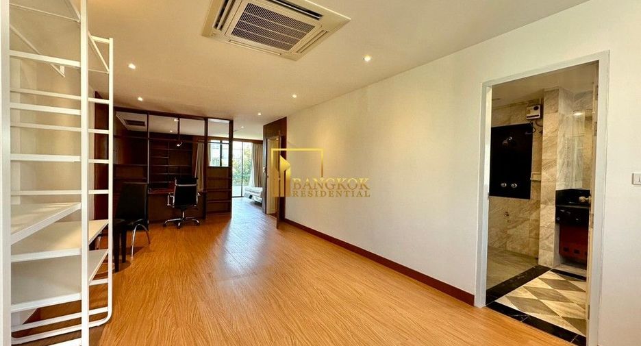 Reihenhaus zur Miete mit 3 Zimmer in Watthana, Bangkok