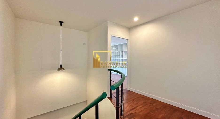 Reihenhaus zur Miete mit 3 Zimmer in Watthana, Bangkok