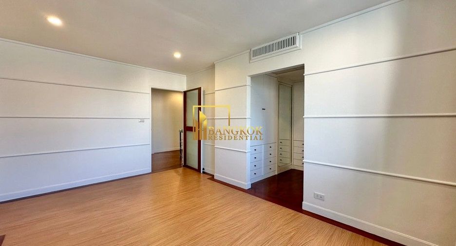 Reihenhaus zur Miete mit 3 Zimmer in Watthana, Bangkok