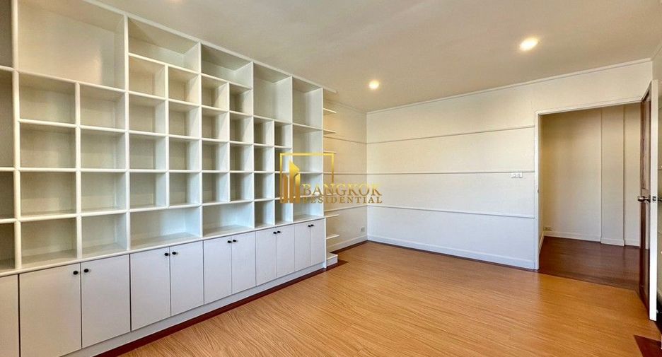 Reihenhaus zur Miete mit 3 Zimmer in Watthana, Bangkok