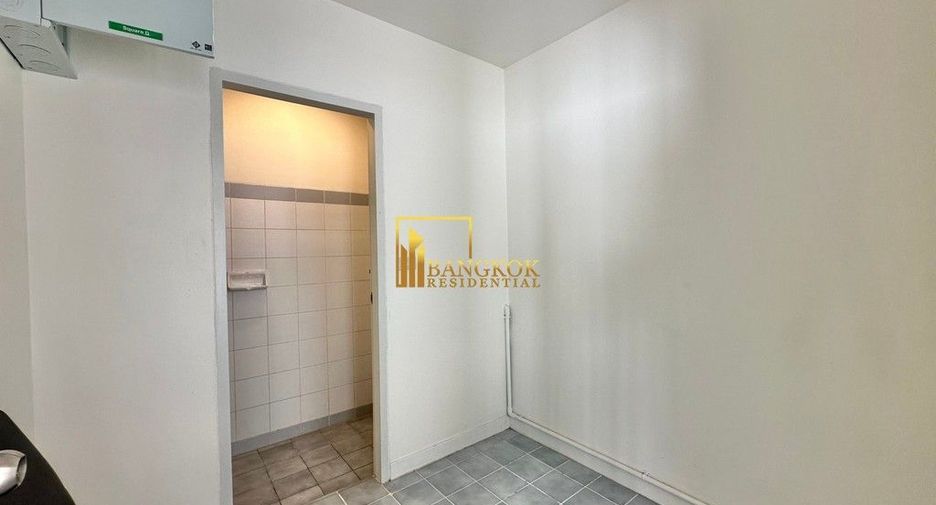 Reihenhaus zur Miete mit 3 Zimmer in Watthana, Bangkok