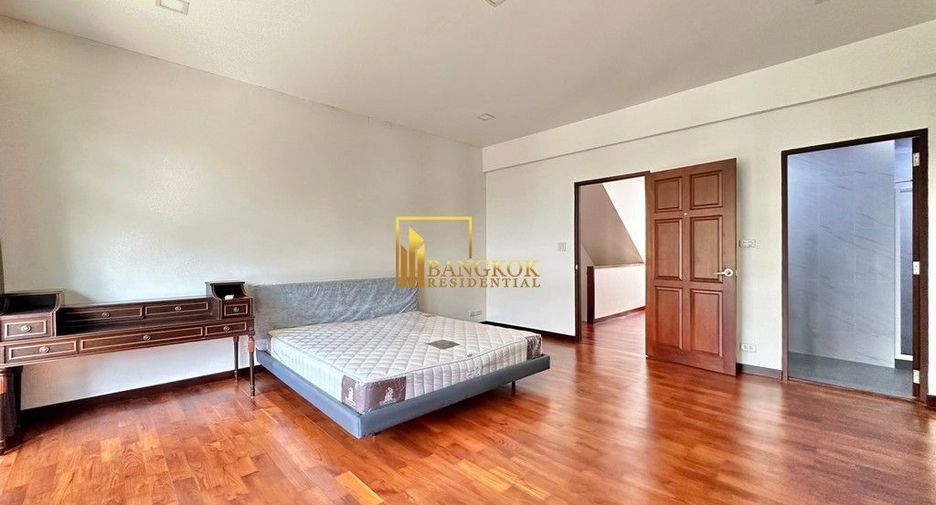 Reihenhaus zur Miete mit 3 Zimmer in Watthana, Bangkok
