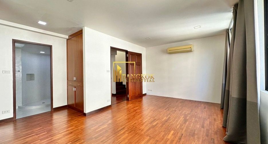 Reihenhaus zur Miete mit 3 Zimmer in Watthana, Bangkok