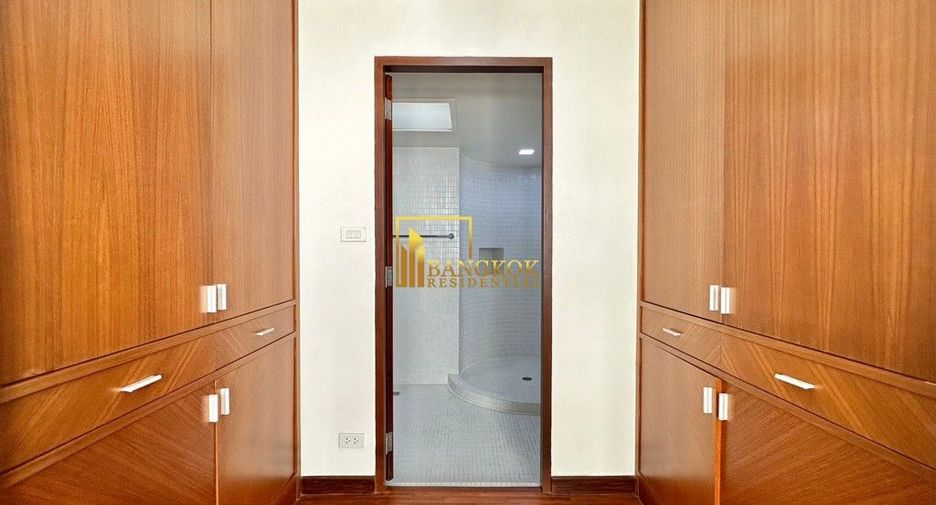 Reihenhaus zur Miete mit 3 Zimmer in Watthana, Bangkok