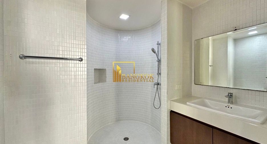Reihenhaus zur Miete mit 3 Zimmer in Watthana, Bangkok