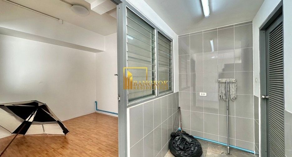 Reihenhaus zur Miete mit 3 Zimmer in Watthana, Bangkok