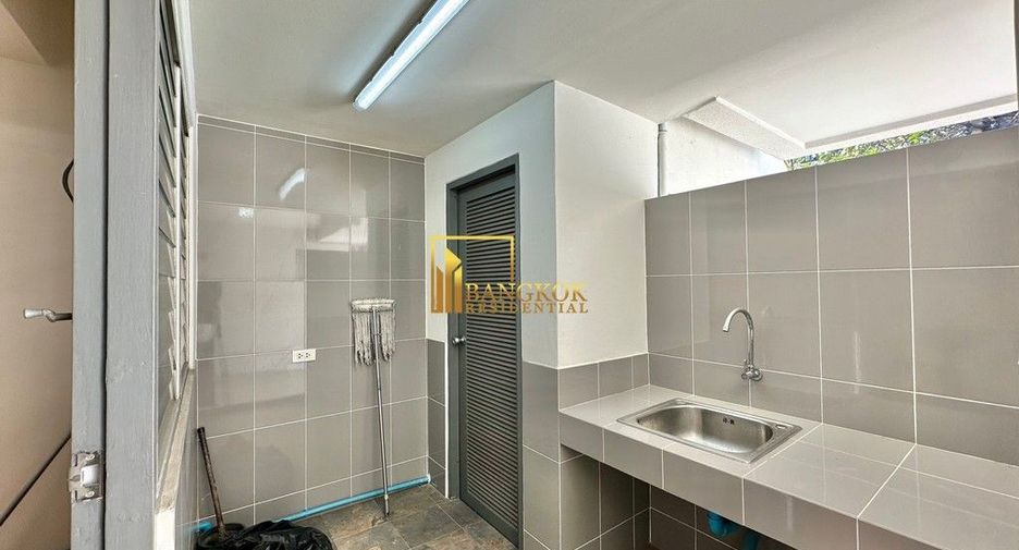 Reihenhaus zur Miete mit 3 Zimmer in Watthana, Bangkok