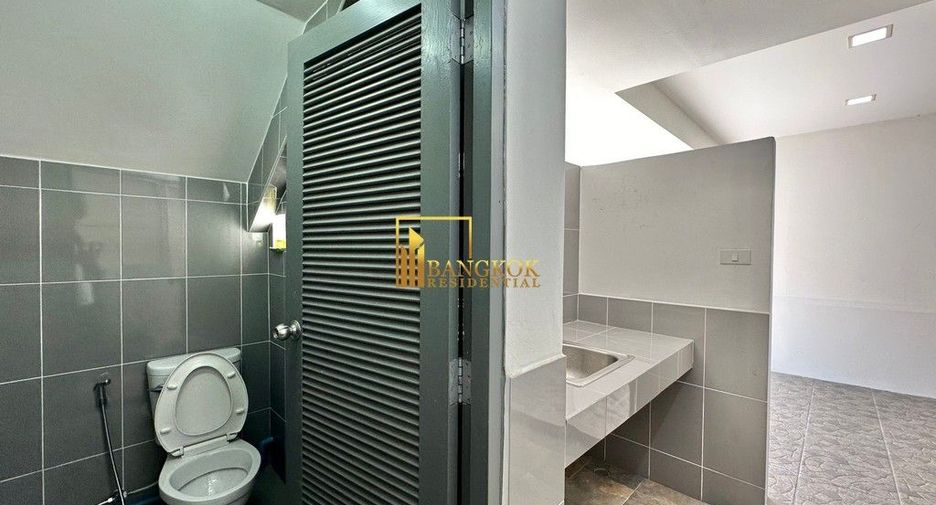 Reihenhaus zur Miete mit 3 Zimmer in Watthana, Bangkok