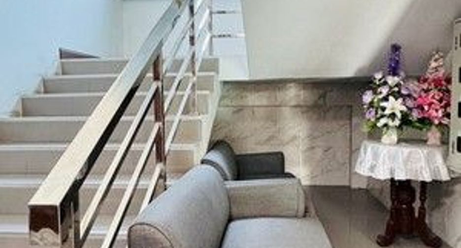 For sale 60 bedrooms apartment in Lat Krabang, Bangkok