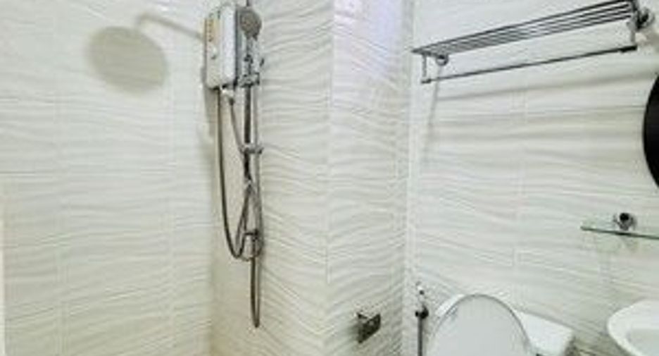 For sale 60 bedrooms apartment in Lat Krabang, Bangkok