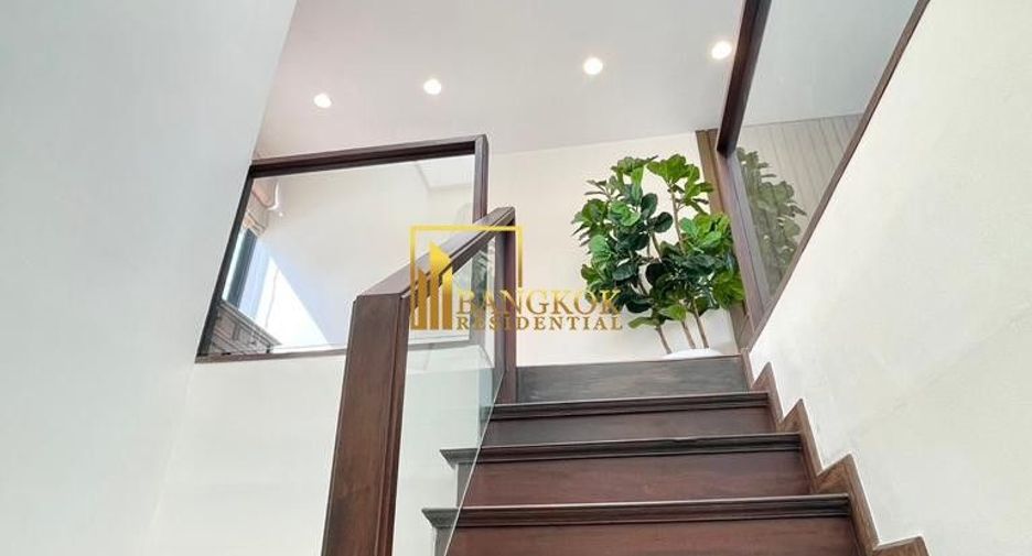 Reihenhaus zur Miete mit 3 Zimmer in Bang Rak, Bangkok
