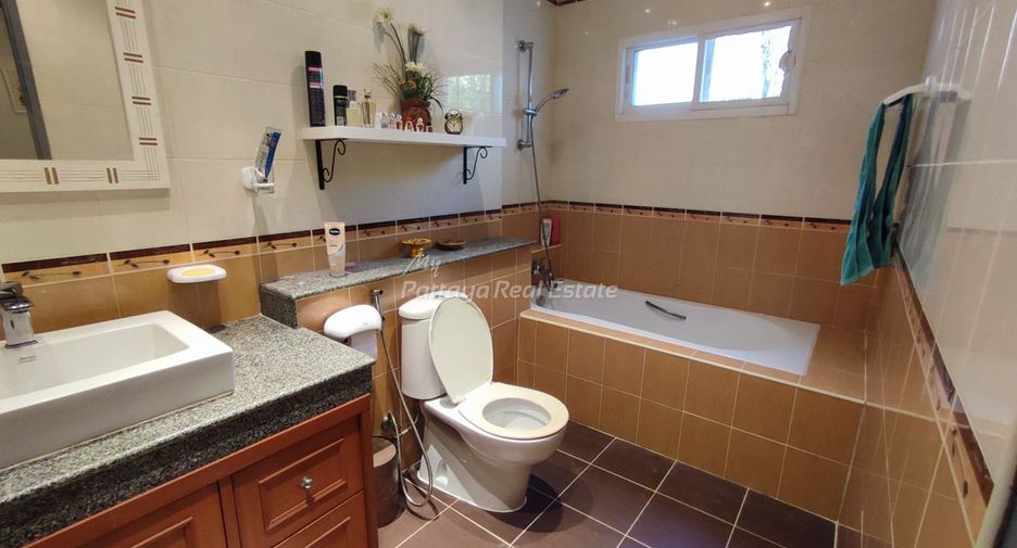 Haus zum Kauf mit 3 Zimmer in Bang Lamung, Chonburi