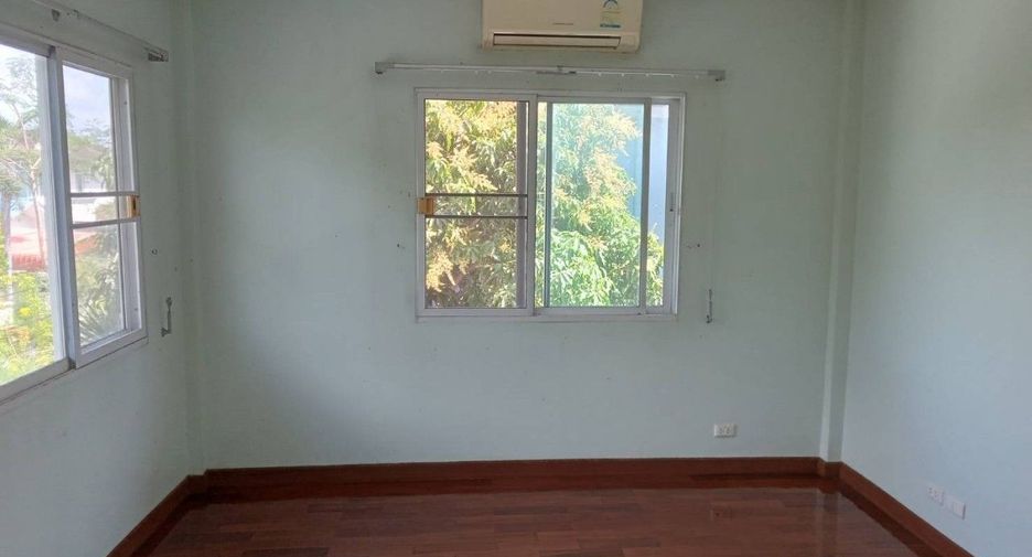 Haus zum Kauf mit Studio in Lat Krabang, Bangkok