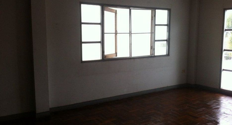 Haus zum Kauf mit Studio in Sai Mai, Bangkok