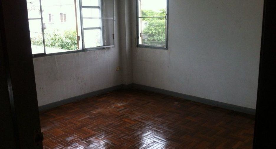 Haus zum Kauf mit Studio in Sai Mai, Bangkok