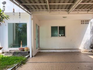 À vendre studio maison à Min Buri, Bangkok