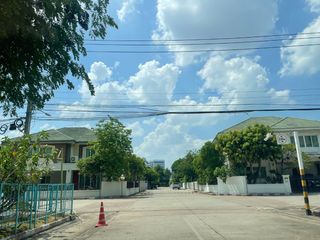 À vendre studio maison à Min Buri, Bangkok