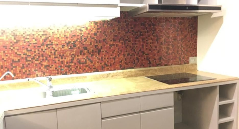 For rent and for sale 3 bedrooms condo in Yan Nawa, Bangkok