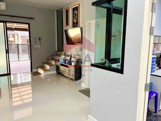 For sale 4 bed townhouse in Mueang Krabi, Krabi