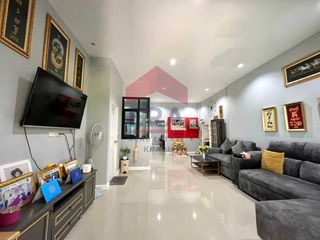 For sale 4 bed townhouse in Mueang Krabi, Krabi