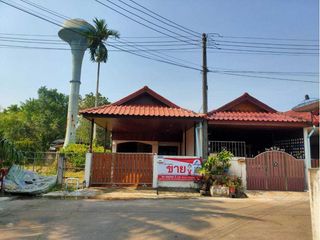 For sale 2 bed townhouse in Phunphin, Surat Thani