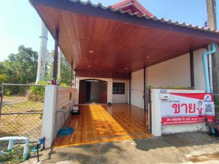 For sale 2 bed townhouse in Phunphin, Surat Thani