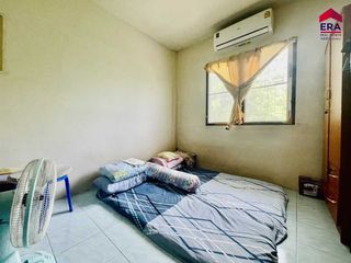 For sale 3 bed townhouse in Mueang Surat Thani, Surat Thani