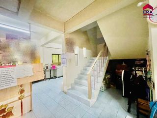 For sale 3 bed townhouse in Mueang Surat Thani, Surat Thani