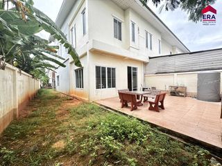 For sale 3 bed townhouse in Mueang Surat Thani, Surat Thani