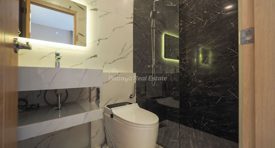 For sale 4 ベッドルーム house in Bang Lamung, Chonburi