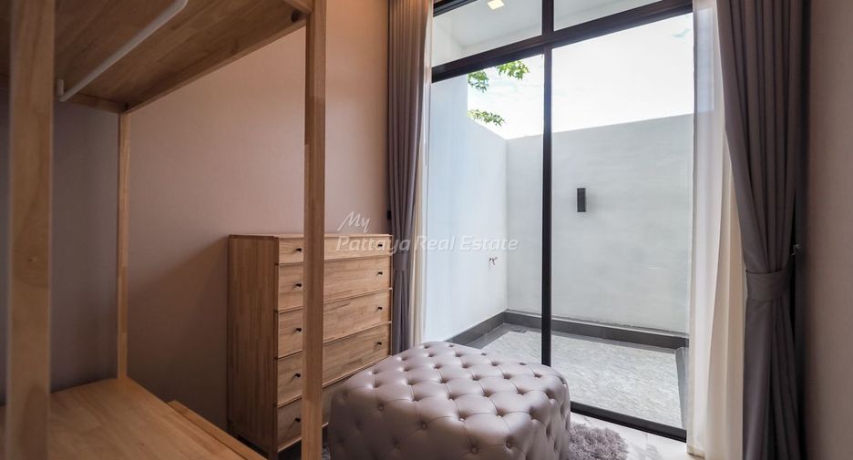 For sale 4 ベッドルーム house in Bang Lamung, Chonburi