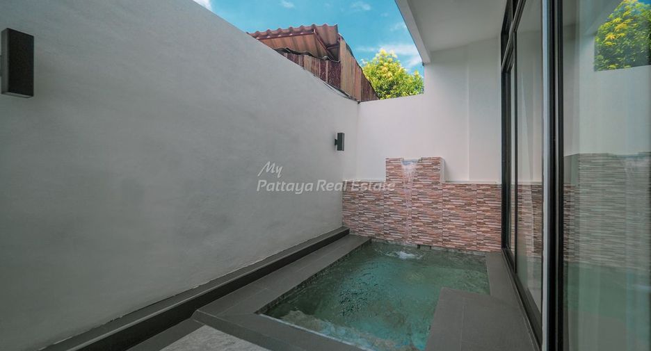 For sale 4 ベッドルーム house in Bang Lamung, Chonburi