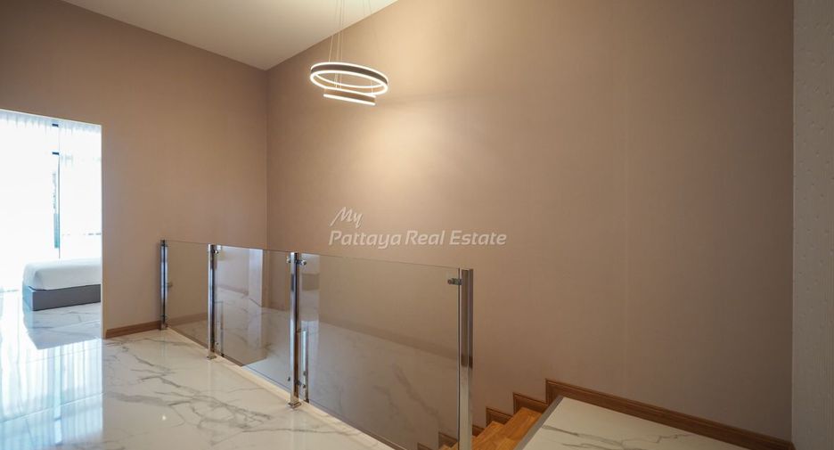 For sale 4 ベッドルーム house in Bang Lamung, Chonburi