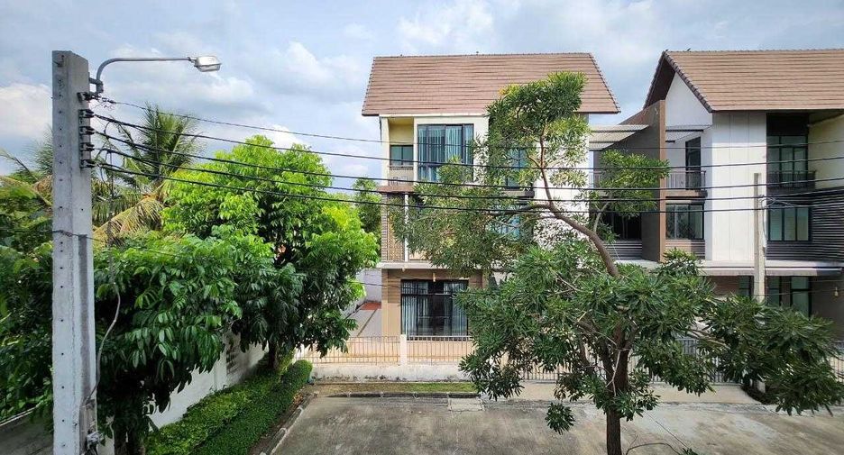 For sale 4 Beds townhouse in Mueang Nonthaburi, Nonthaburi