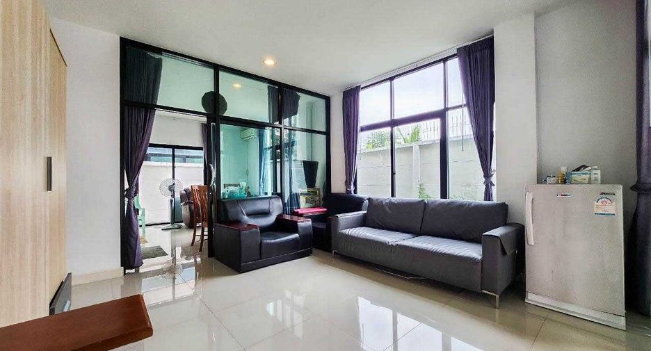 For sale 4 Beds townhouse in Mueang Nonthaburi, Nonthaburi