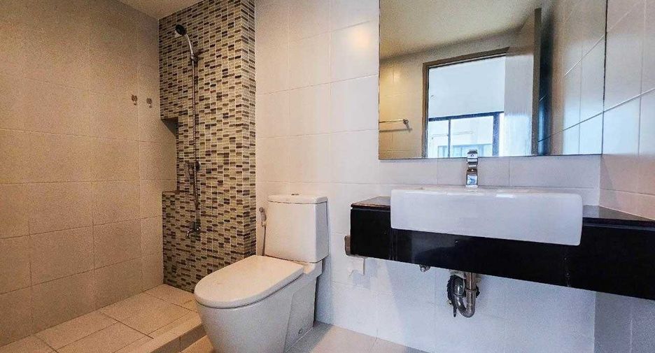 For sale 4 Beds townhouse in Mueang Nonthaburi, Nonthaburi