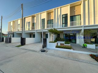 For sale 3 bedrooms townhouse in Mae Rim, Chiang Mai