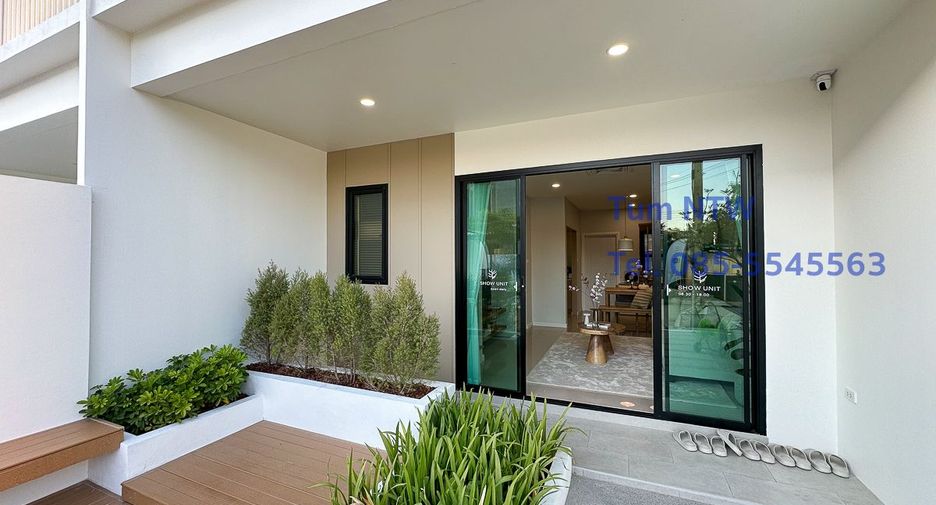 For sale 3 bedrooms townhouse in Mae Rim, Chiang Mai