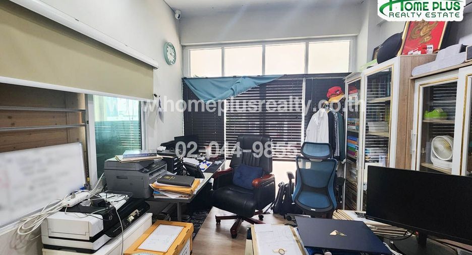 For sale 3 bedrooms townhouse in Bang Bua Thong, Nonthaburi