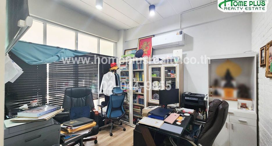 For sale 3 bedrooms townhouse in Bang Bua Thong, Nonthaburi