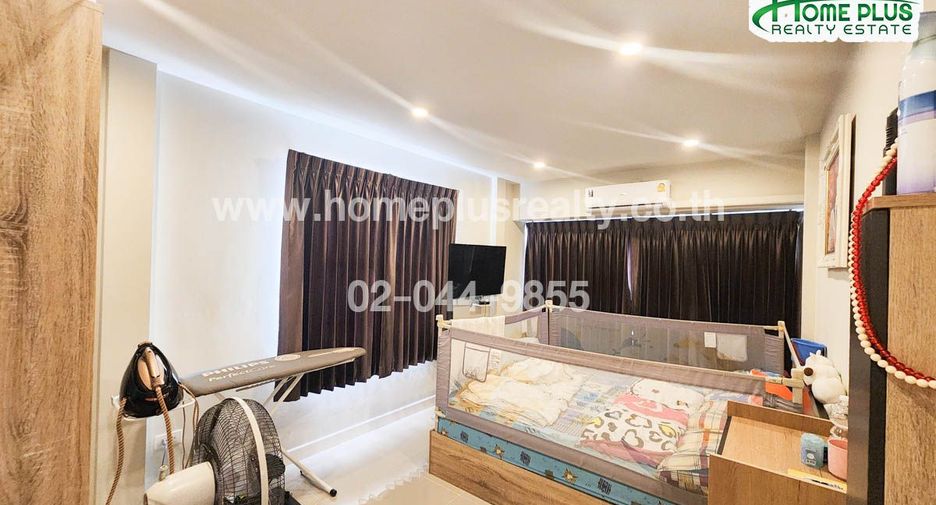 For sale 3 bedrooms townhouse in Bang Bua Thong, Nonthaburi