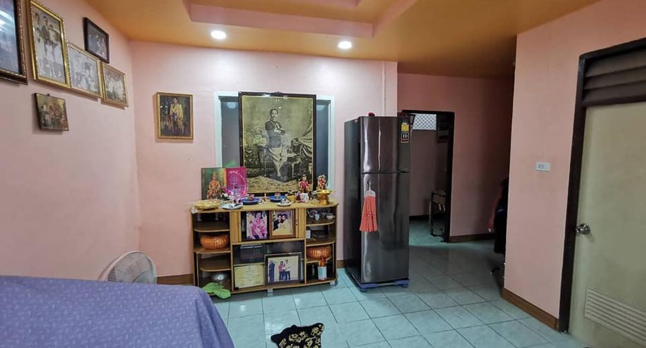 À vendre 3 chambres maison de ville à Thung Khru, Bangkok