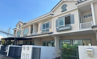 For sale 2 bedrooms townhouse in Thung Khru, Bangkok