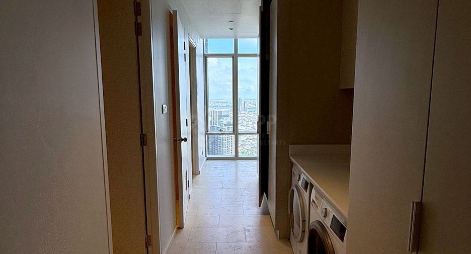 For rent 4 bedrooms condo in Bang Kho Laem, Bangkok
